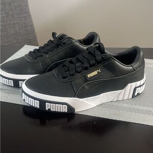 Puma sneackers